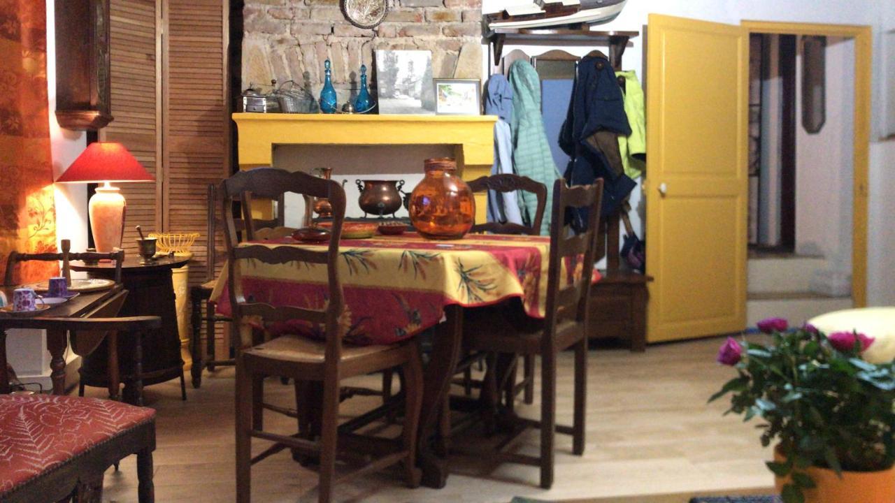 Maisonnette De Charme Climatisee La Machine Kültér fotó