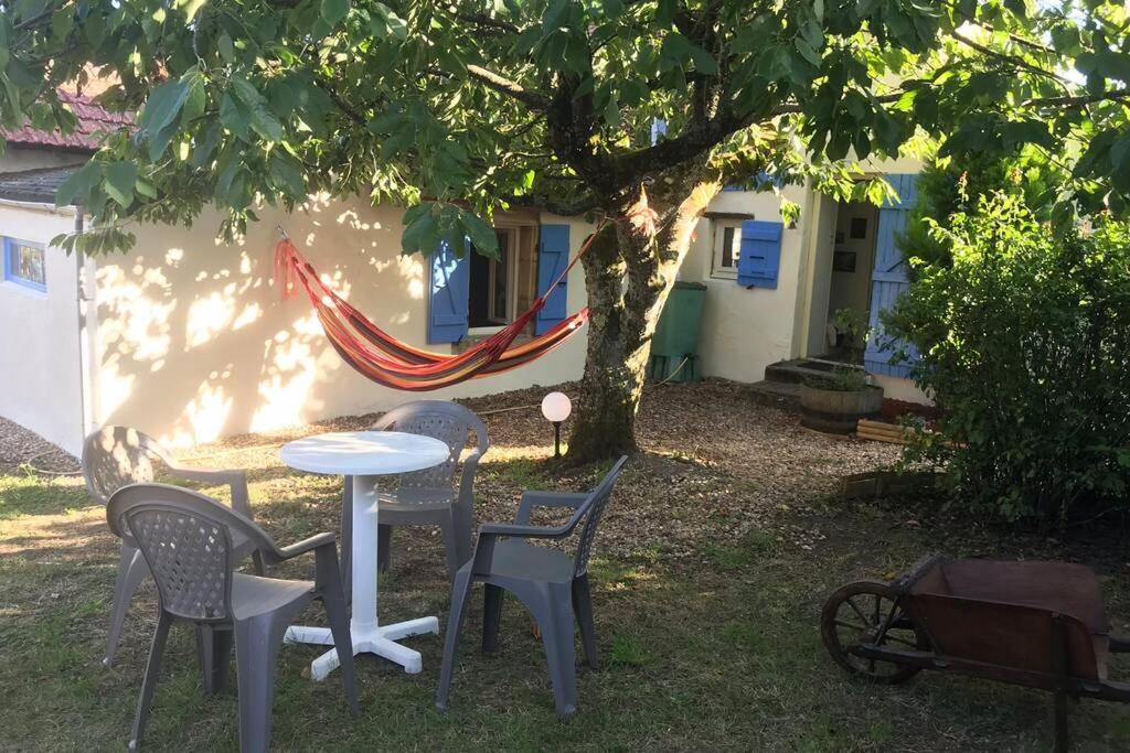 Maisonnette De Charme Climatisee La Machine Kültér fotó