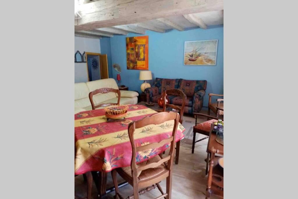 Maisonnette De Charme Climatisee La Machine Kültér fotó