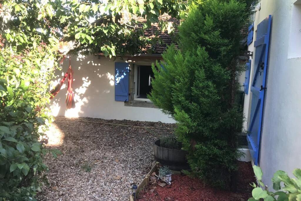Maisonnette De Charme Climatisee La Machine Kültér fotó