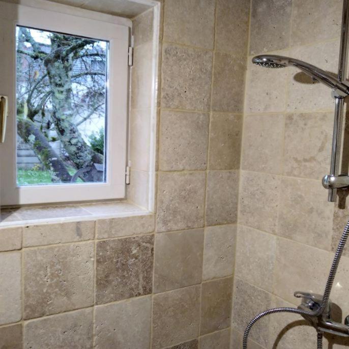 Maisonnette De Charme Climatisee La Machine Kültér fotó
